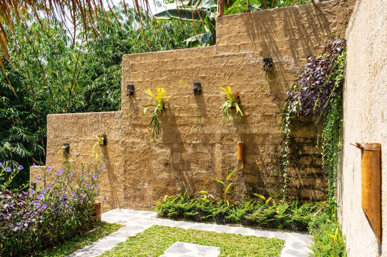 Bali Bamboo Jungle Huts And Hostel Tampaksiring Exterior photo